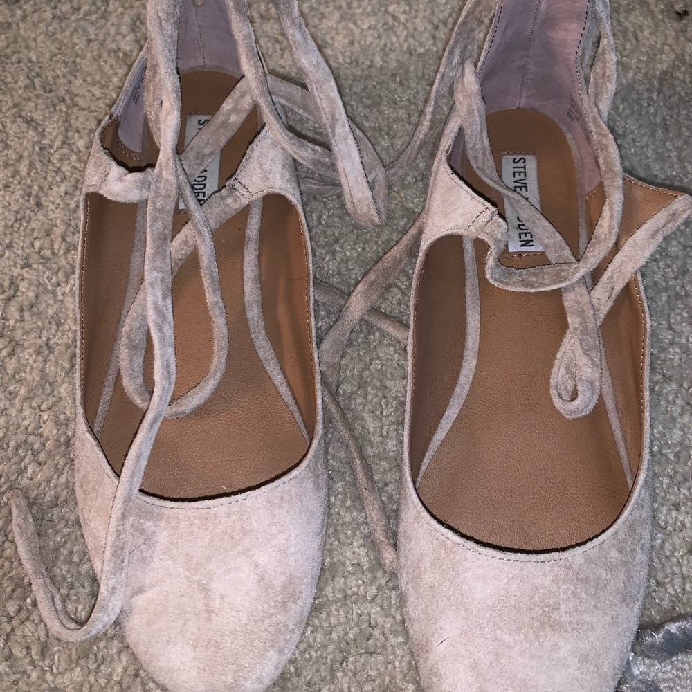 STEVE MADDEN lace up flats